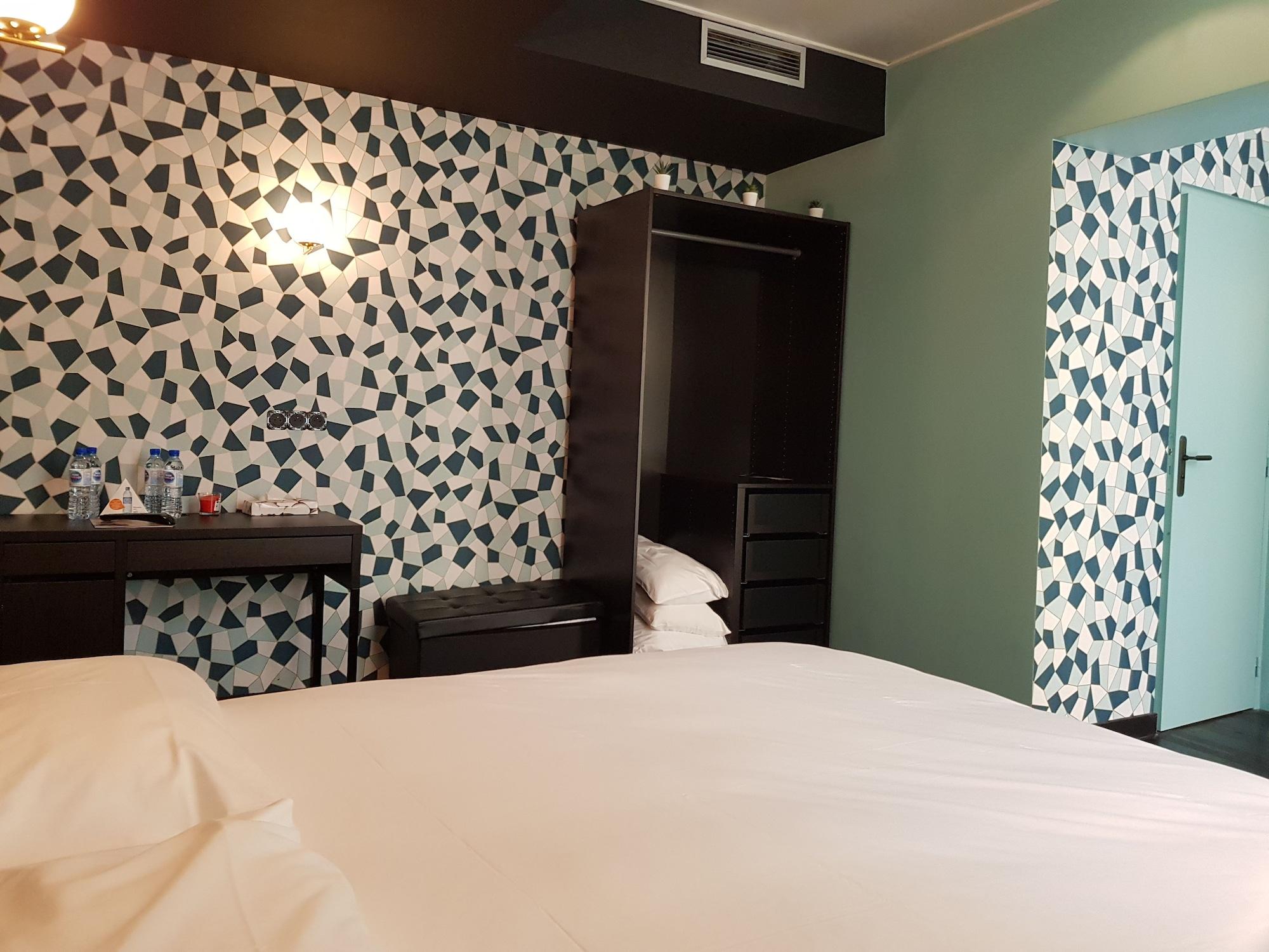 Brit Hotel Aux Sacres Reims, Centre Historique Eksteriør billede