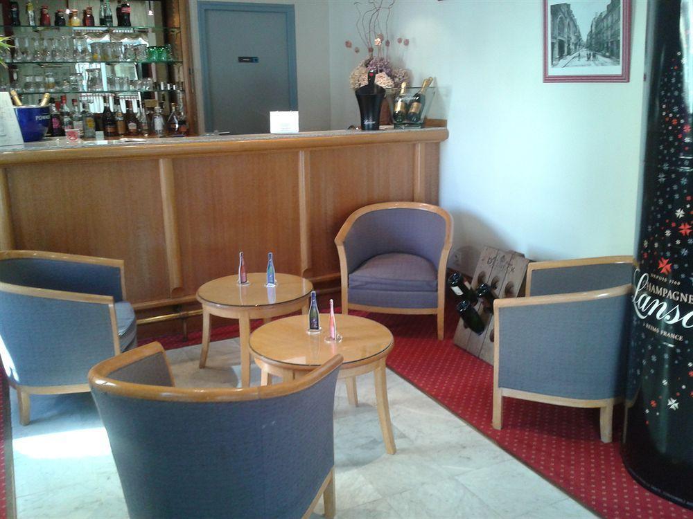 Brit Hotel Aux Sacres Reims, Centre Historique Eksteriør billede