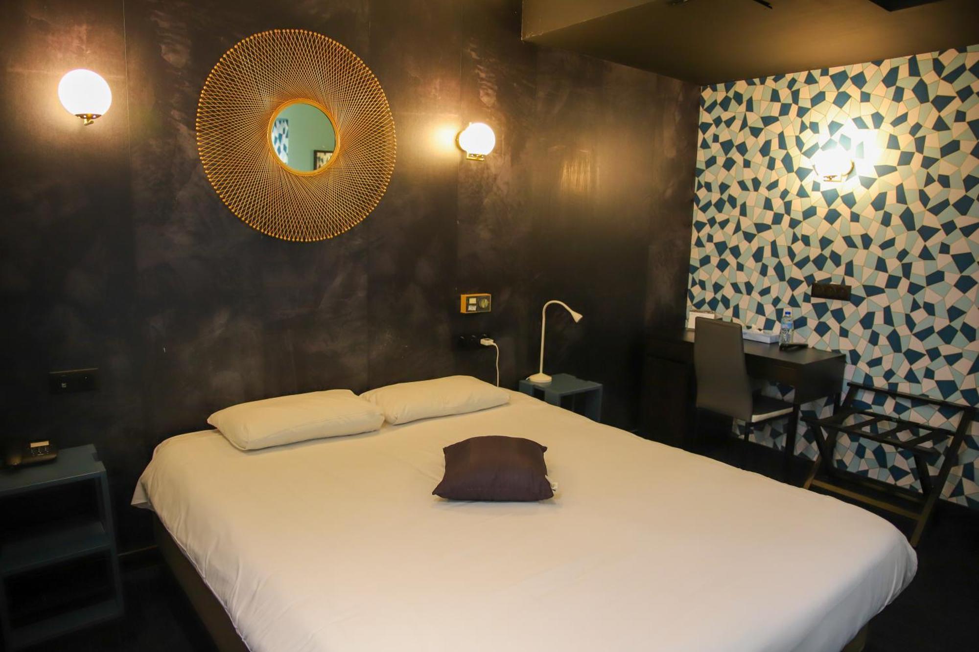Brit Hotel Aux Sacres Reims, Centre Historique Eksteriør billede