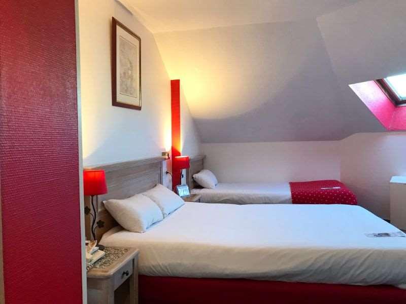 Brit Hotel Aux Sacres Reims, Centre Historique Værelse billede